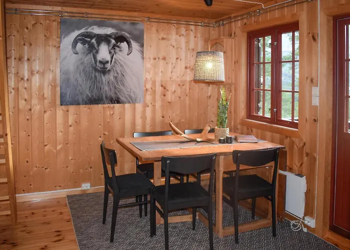 3 Bedroom Stunning In Rjukan Holiday home Gaustablikk